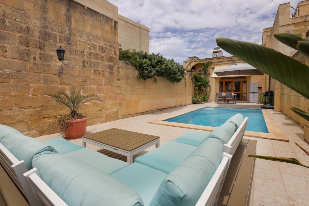 Superb Maltese Farmhouse With Private Pool Villa Victoria Kültér fotó