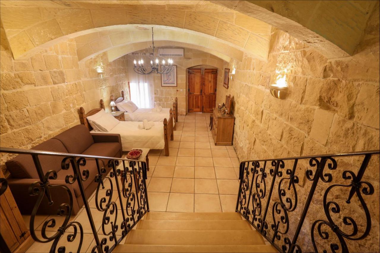 Superb Maltese Farmhouse With Private Pool Villa Victoria Kültér fotó