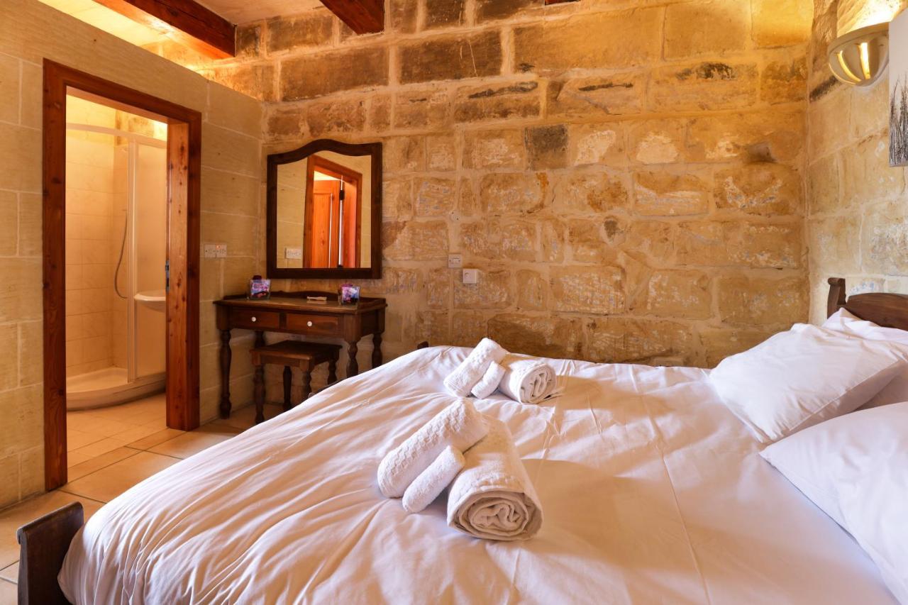 Superb Maltese Farmhouse With Private Pool Villa Victoria Kültér fotó