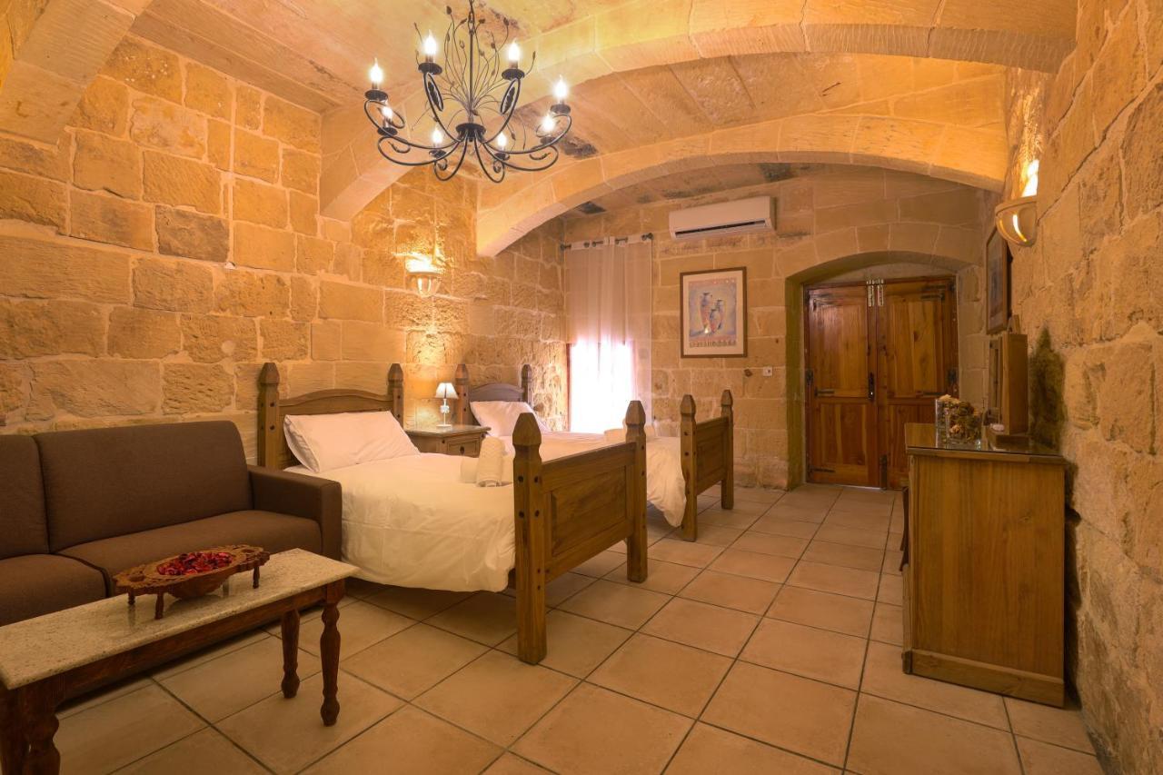 Superb Maltese Farmhouse With Private Pool Villa Victoria Kültér fotó