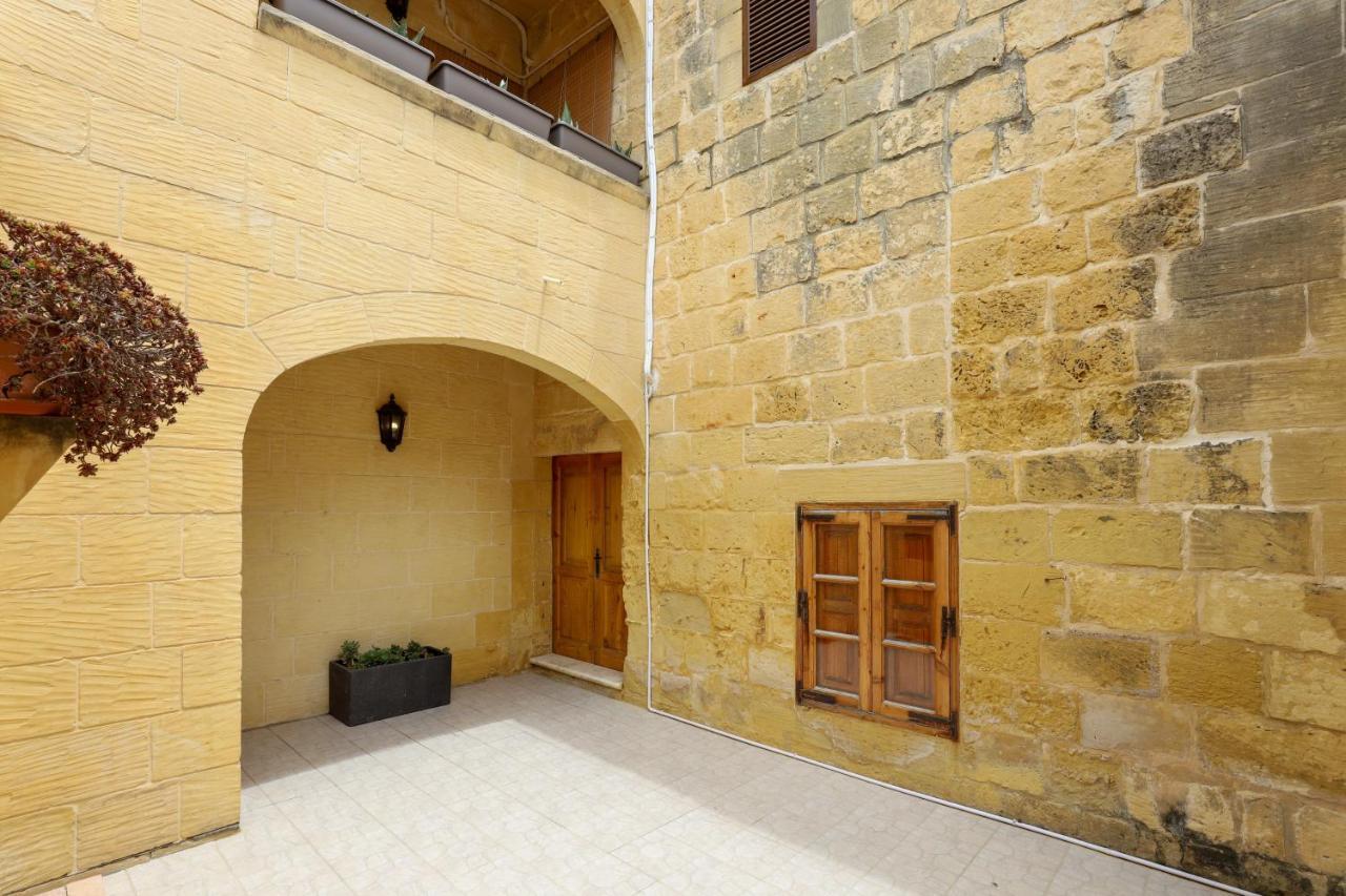 Superb Maltese Farmhouse With Private Pool Villa Victoria Kültér fotó